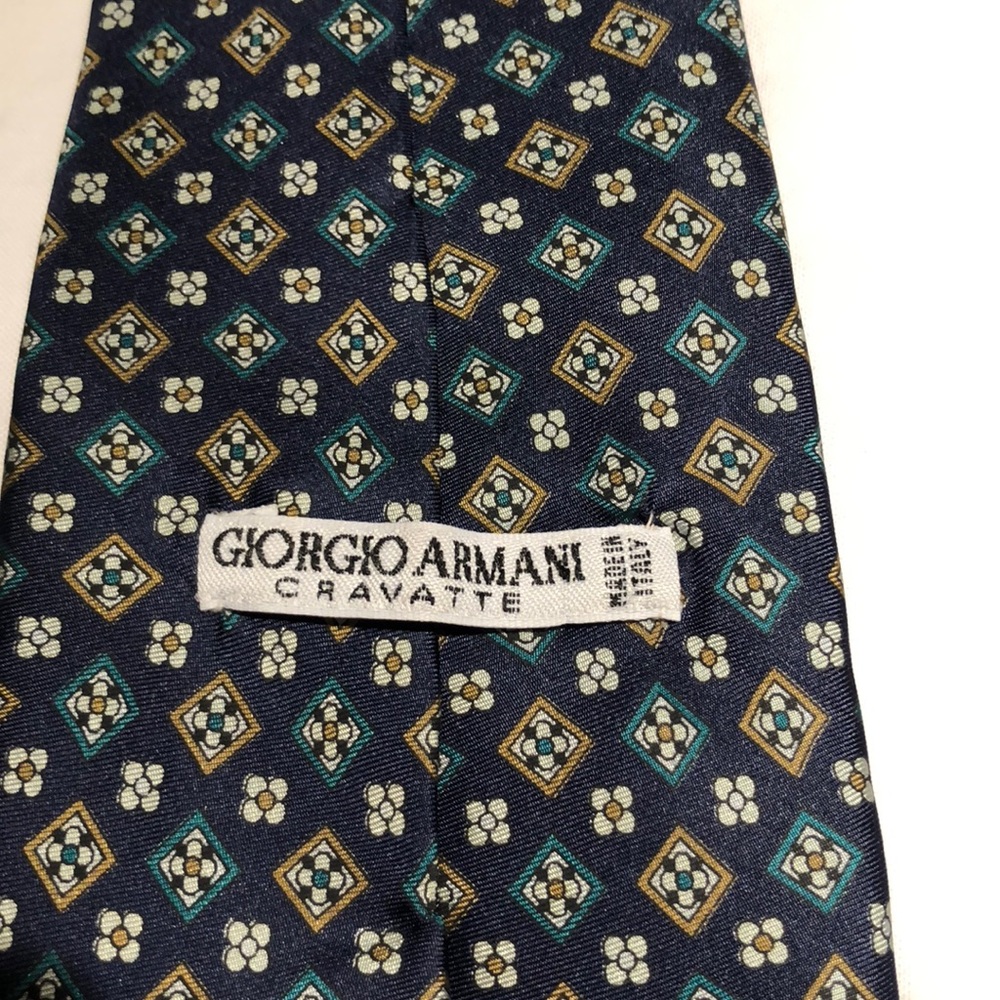 AUTHENTIC Giorgio Armani Tie